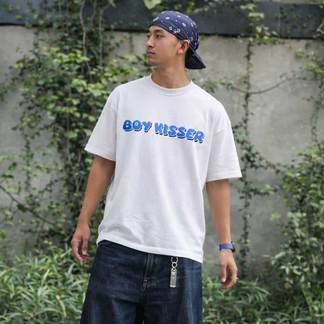 BOY KISSER Oversize Signature Tee ~ GAYSBIE